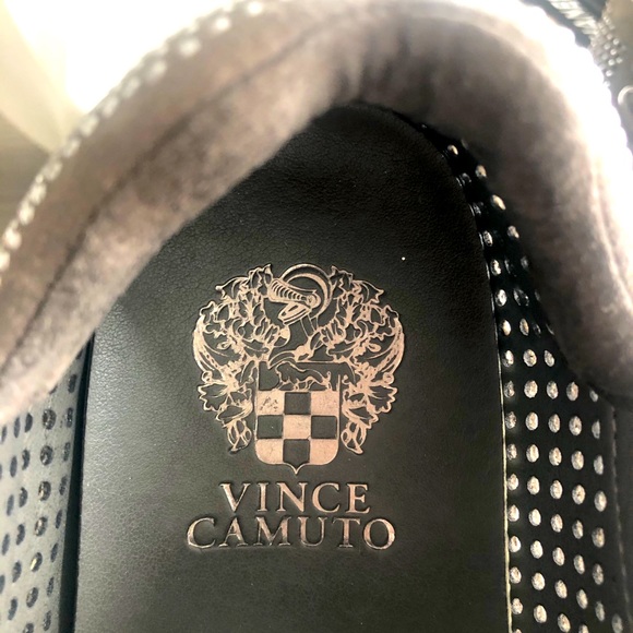 Sneakers by Vince Camuto - Picture 4 of 5